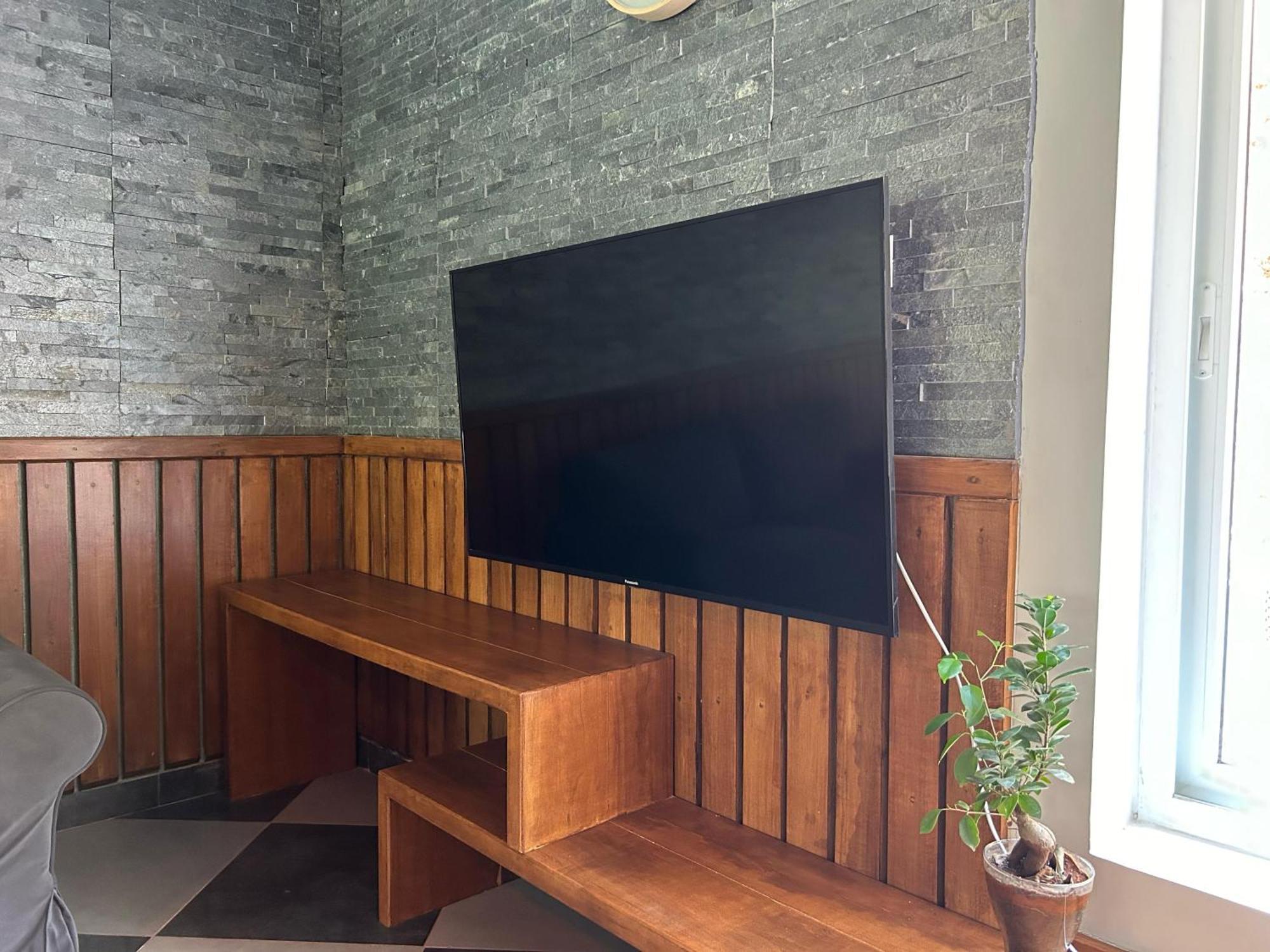 Kv By Halcyon Traveltech Appartement Anachal Buitenkant foto