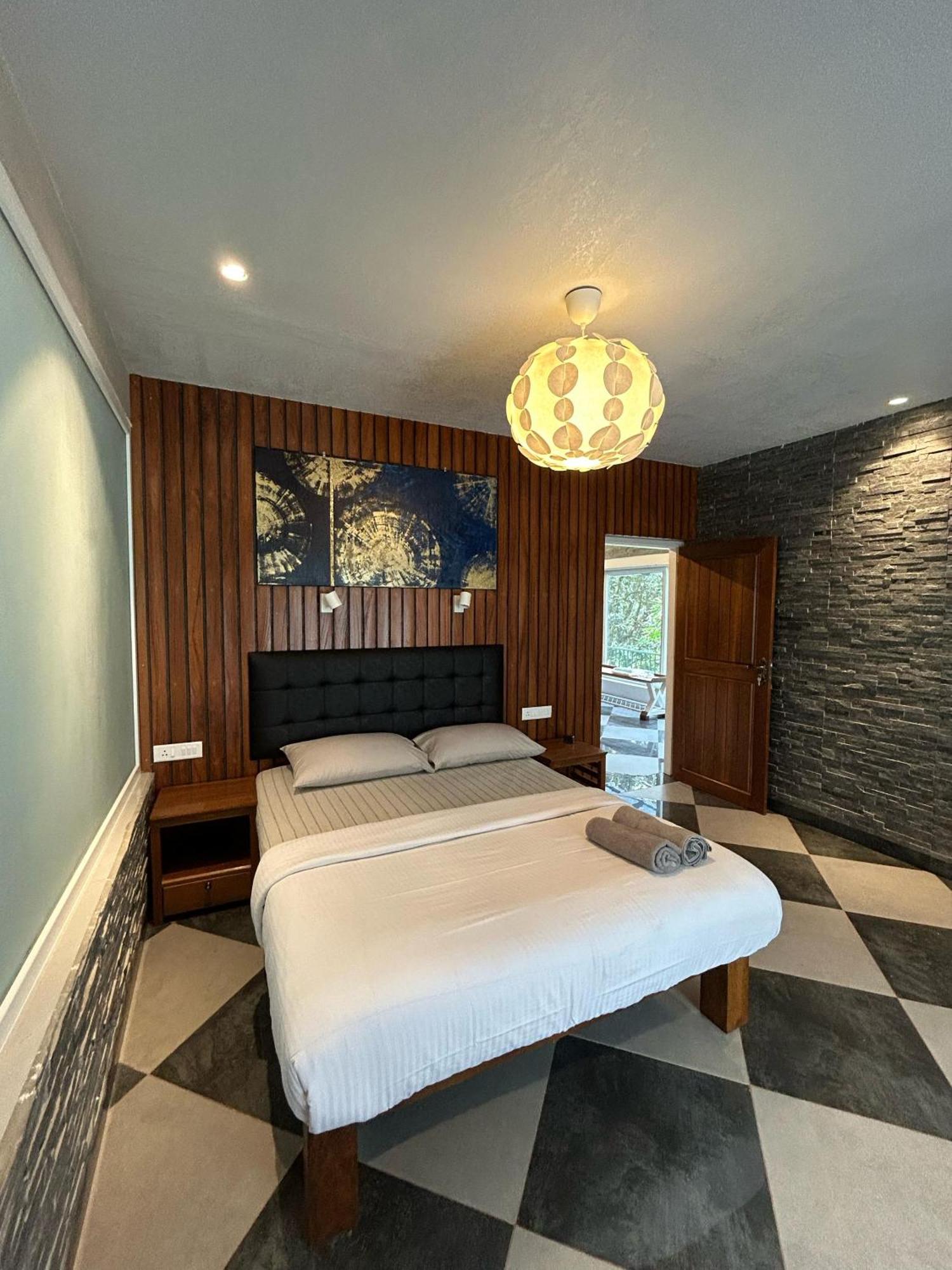 Kv By Halcyon Traveltech Appartement Anachal Buitenkant foto