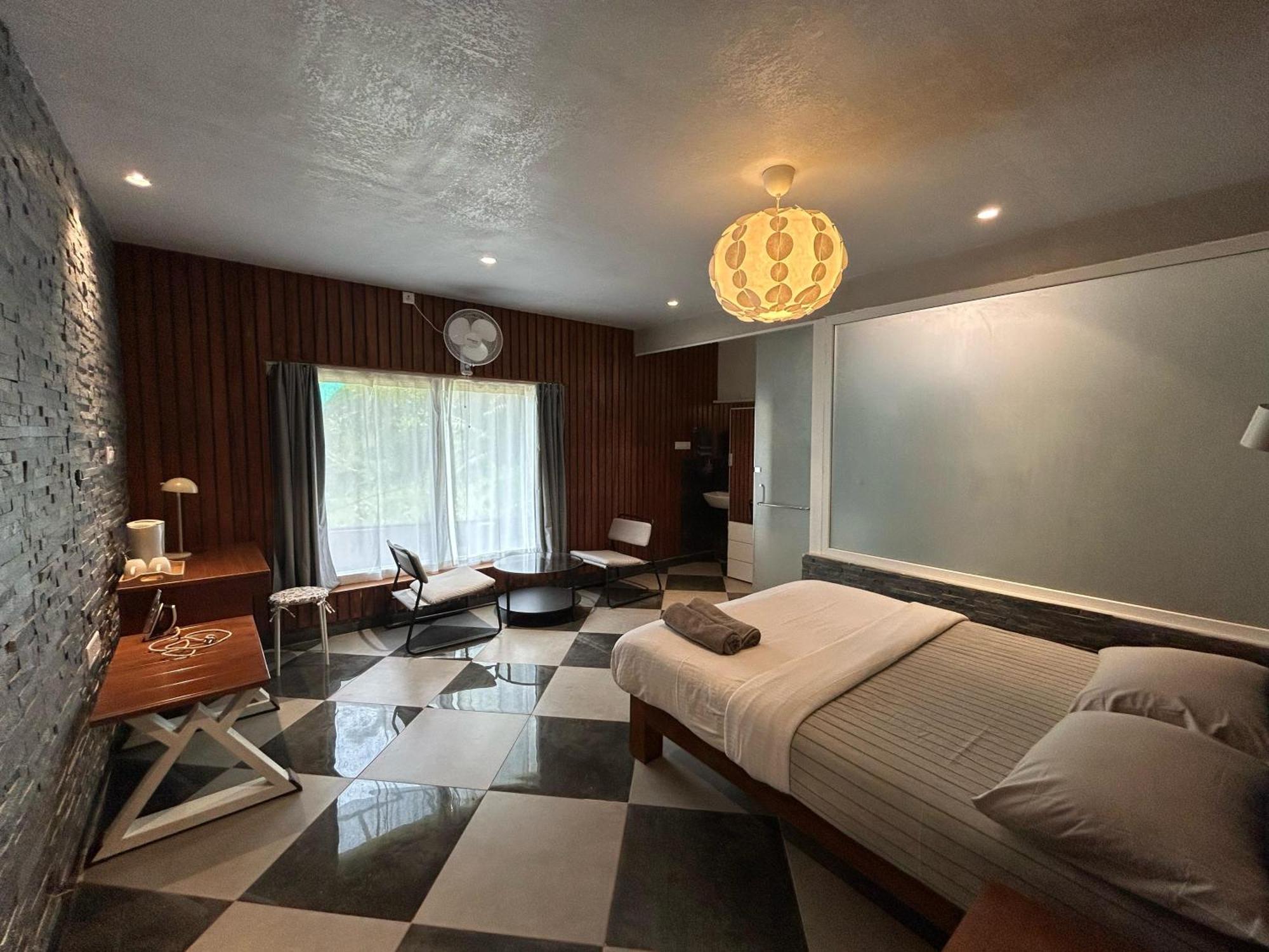 Kv By Halcyon Traveltech Appartement Anachal Buitenkant foto