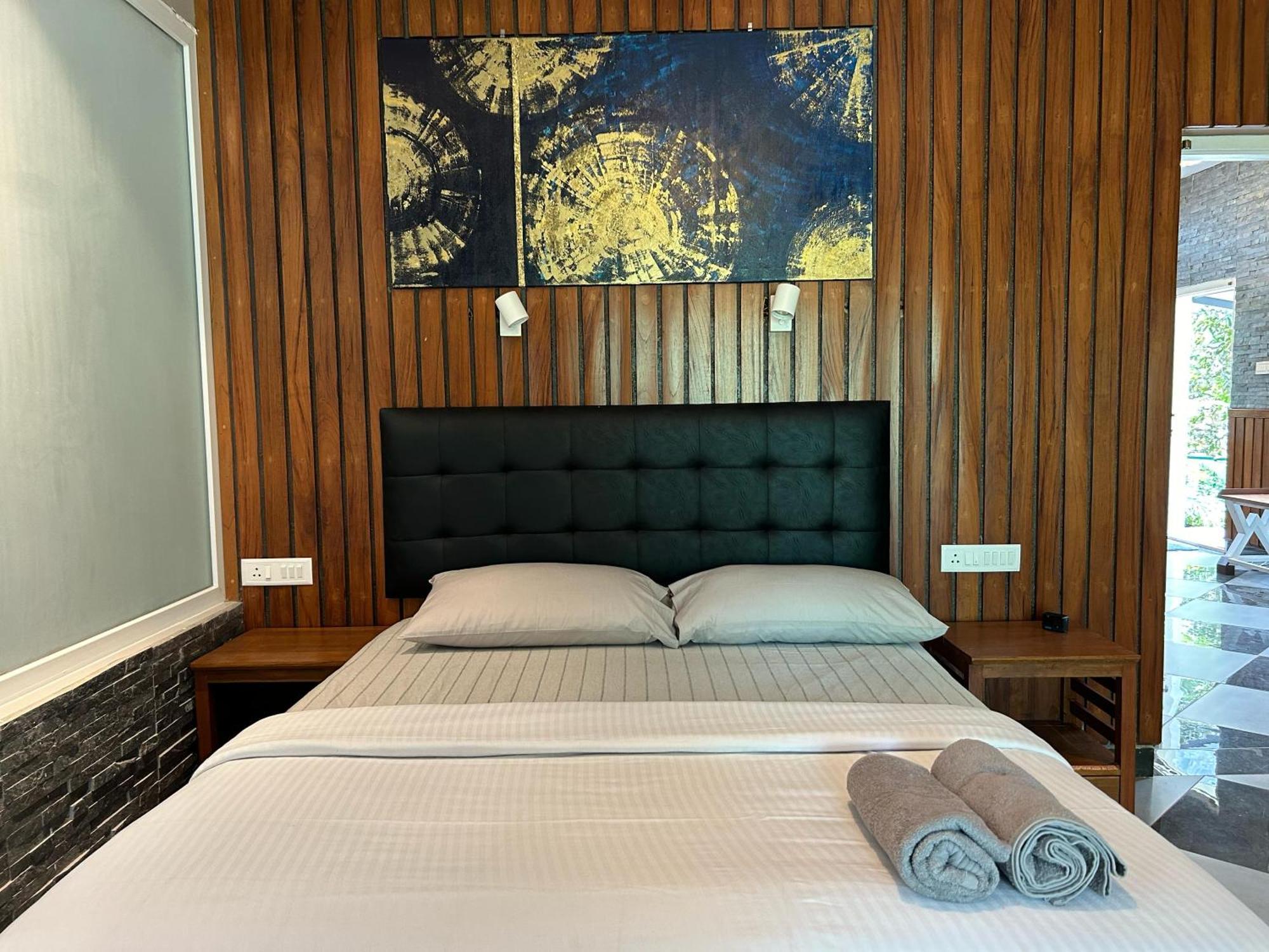 Kv By Halcyon Traveltech Appartement Anachal Buitenkant foto